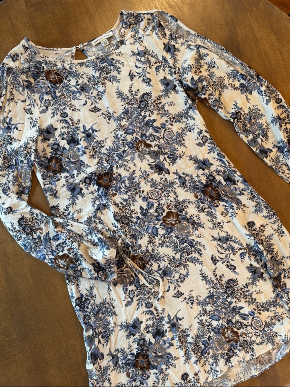 American Eagle Floral Keyhole dress in Cream, Blue & Brown